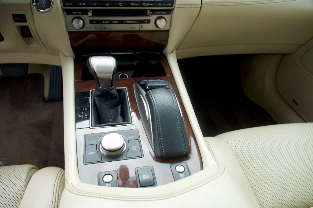 2017 Lexus LS Base - Photo 19