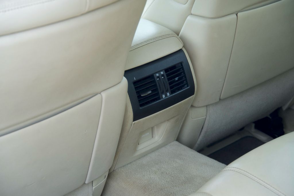 2017 Lexus LS Base - Photo 24