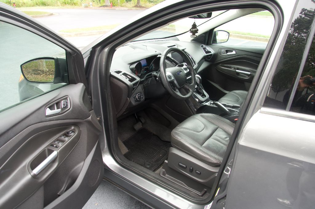 2013 Ford Escape Titanium - Photo 17